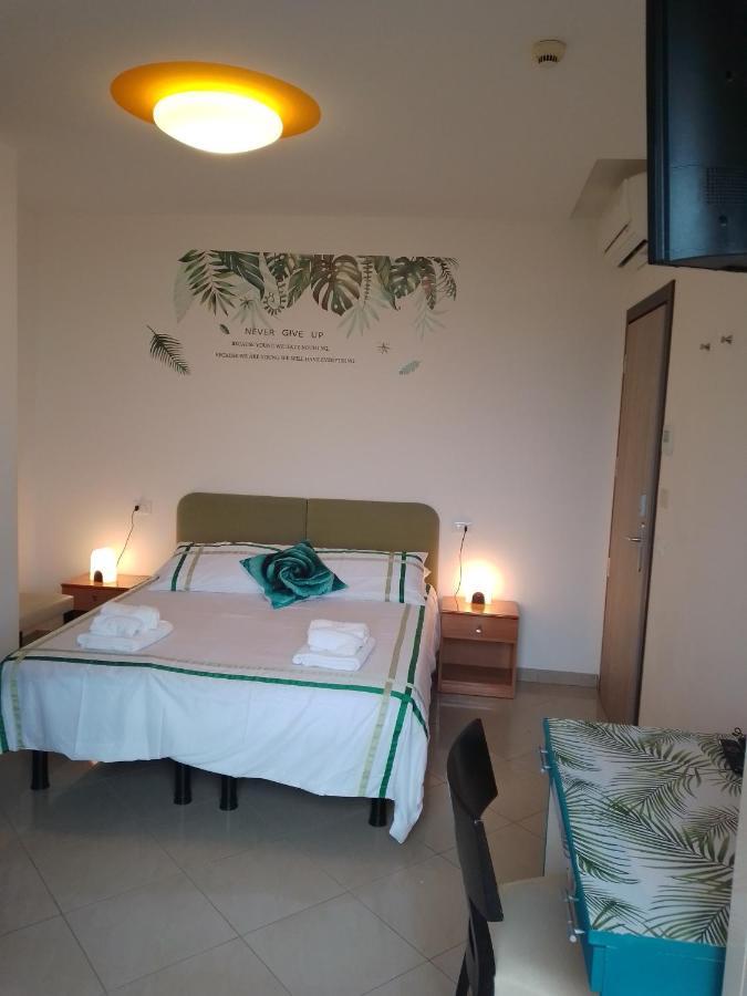 Hotel Riposo 加提欧马里 外观 照片